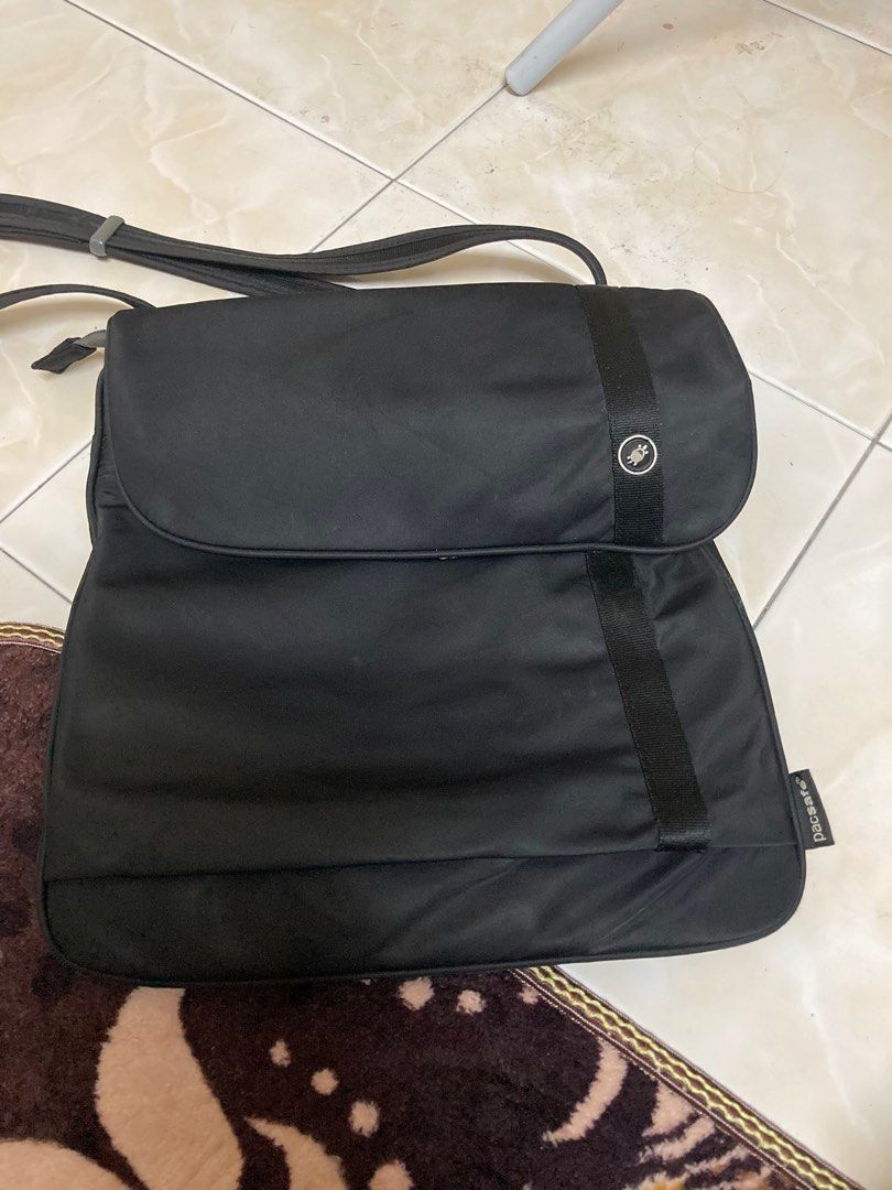 Pacsafe hotsell slingsafe 100
