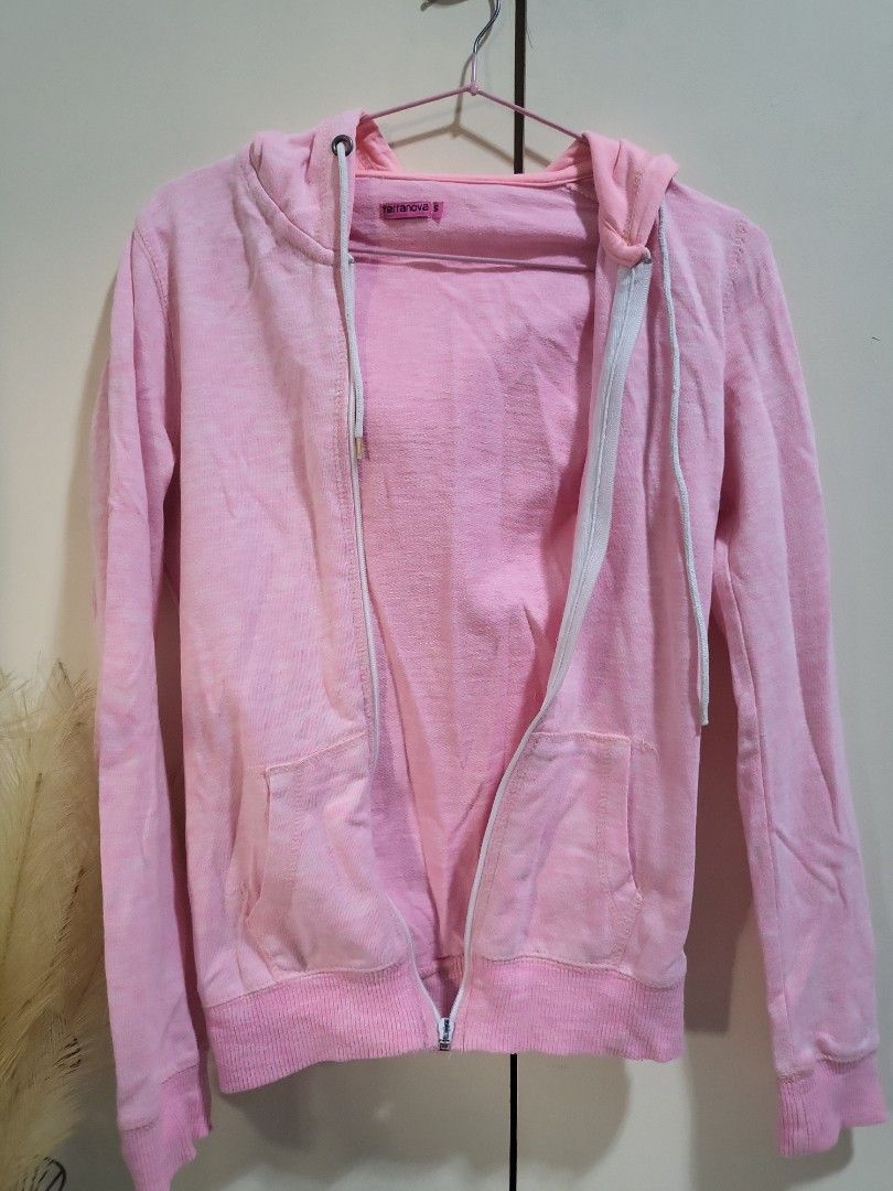 Pink terranova jacket (Category: Coats, Jackets and Outerwear) located in Manila. Submitted by kth18 (Listing ID 1218859978, Image 1). Description: ♡ good condition, bought for 500php ◇ flaw~ zipper handle but still working ♡ S-M ♡ negotiable. DM me 🙂 ♡ ggx / shopee co.