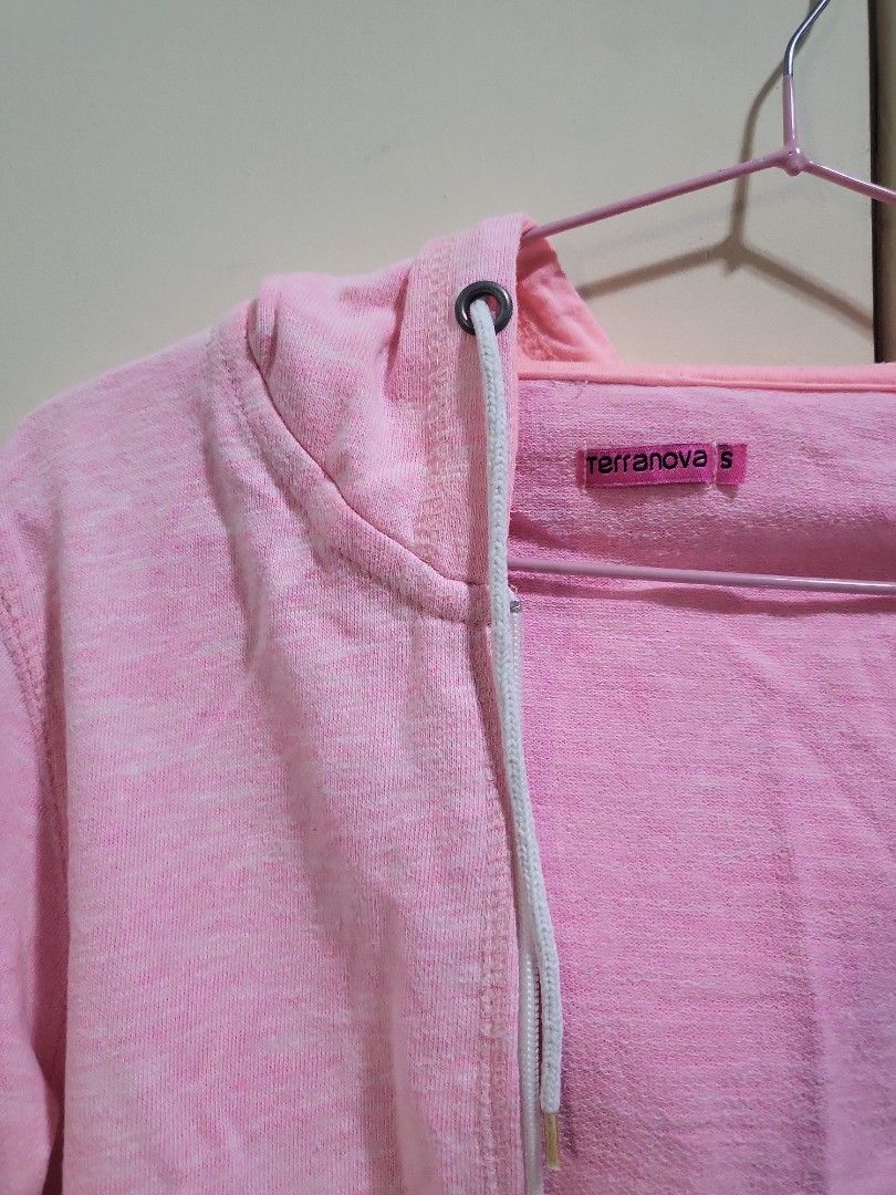 Pink terranova jacket (Category: Coats, Jackets and Outerwear) located in Manila. Submitted by kth18 (Listing ID 1218859978, Image 2). Description: ♡ good condition, bought for 500php ◇ flaw~ zipper handle but still working ♡ S-M ♡ negotiable. DM me 🙂 ♡ ggx / shopee co.