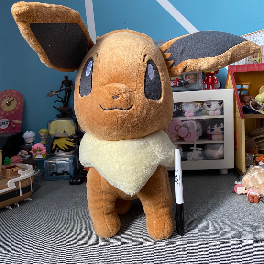 Pokemon eevee big plush