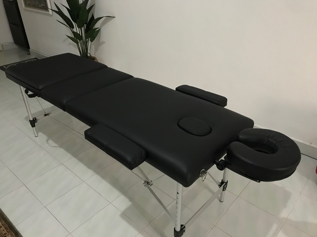 Portable Massage Bed, Furniture & Home Living, Bedding & Towels on Carousell