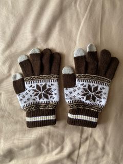 Preloved Gloves
