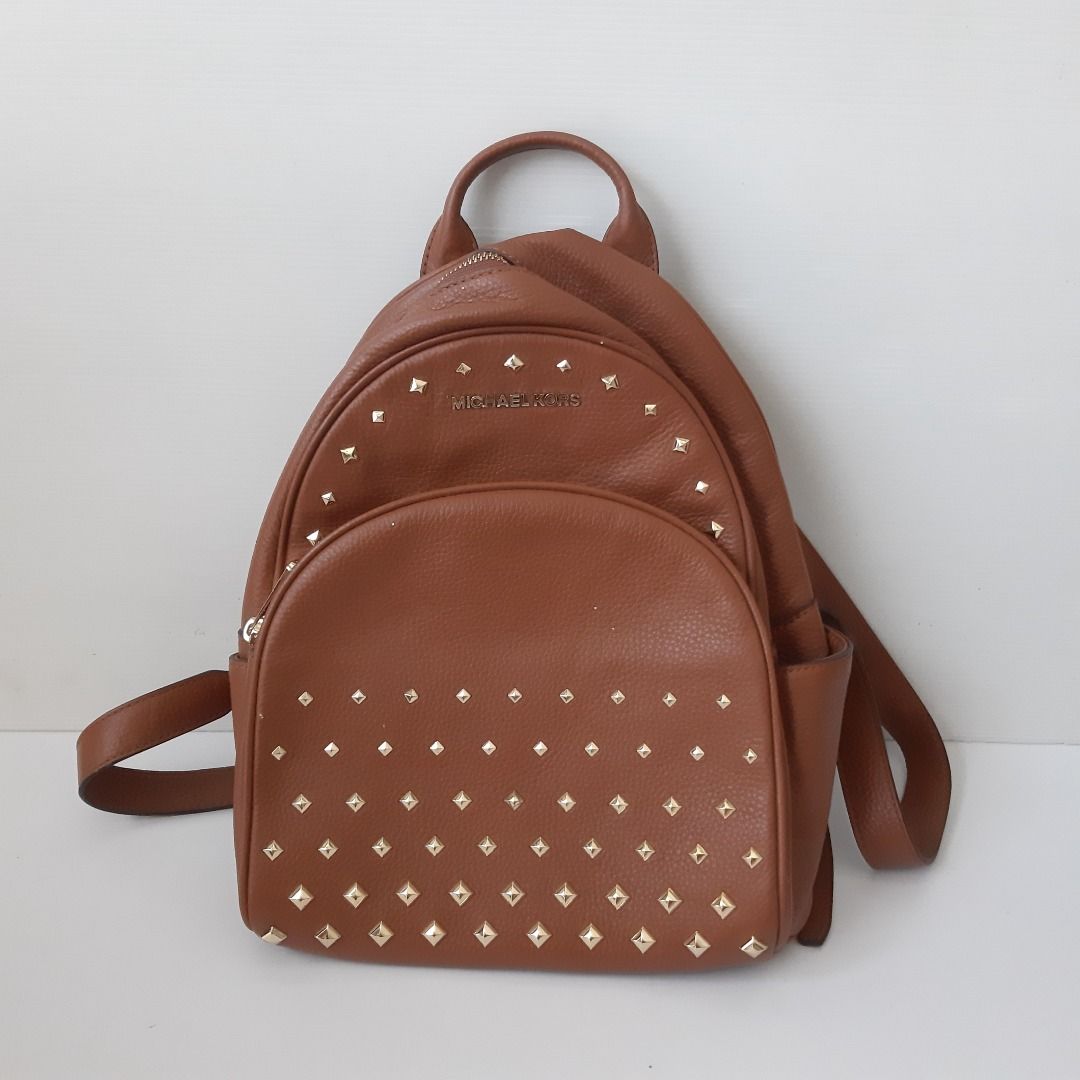 Michael kors abbey deals medium studded backpack