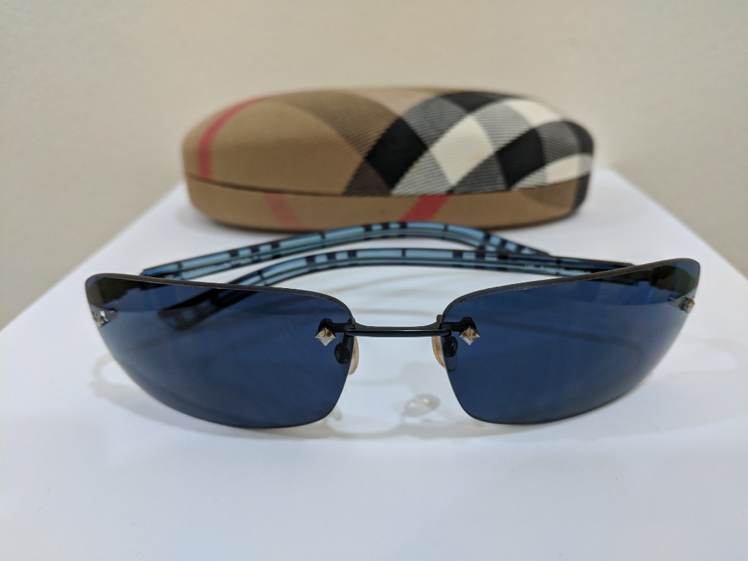 RARE BRAND NEW Burberry Sunglasses by Safilo Italy, Men's Fashion, Watches  & Accessories, Sunglasses & Eyewear on Carousell