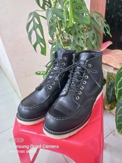 redwing 9075 in black leather