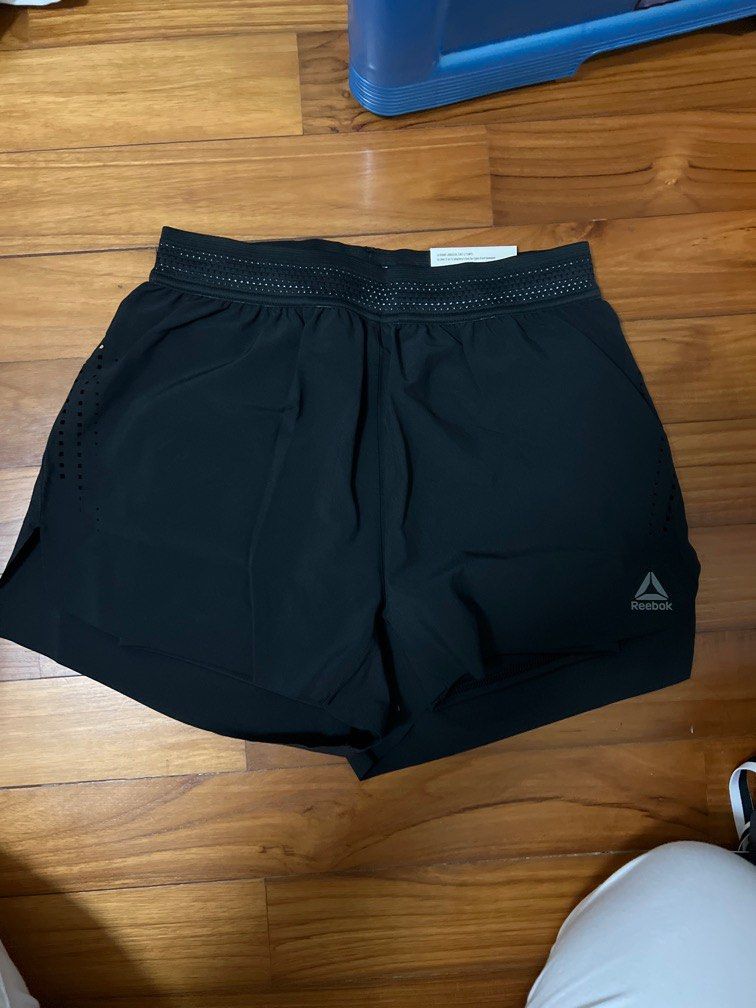 Reebok epic top