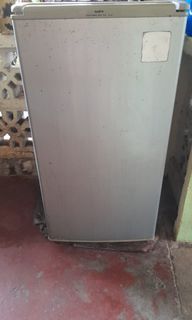 Sanyo refrigerator