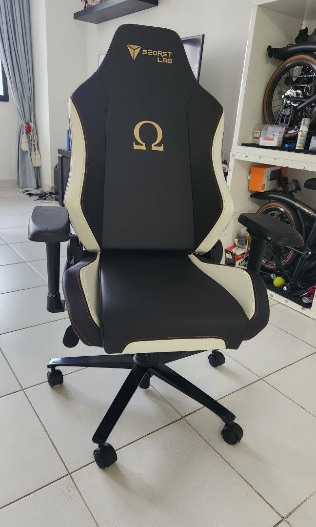 Secretlab omega 2021 classic store