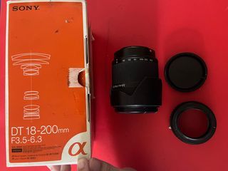 Sony 18-200mm camera lens