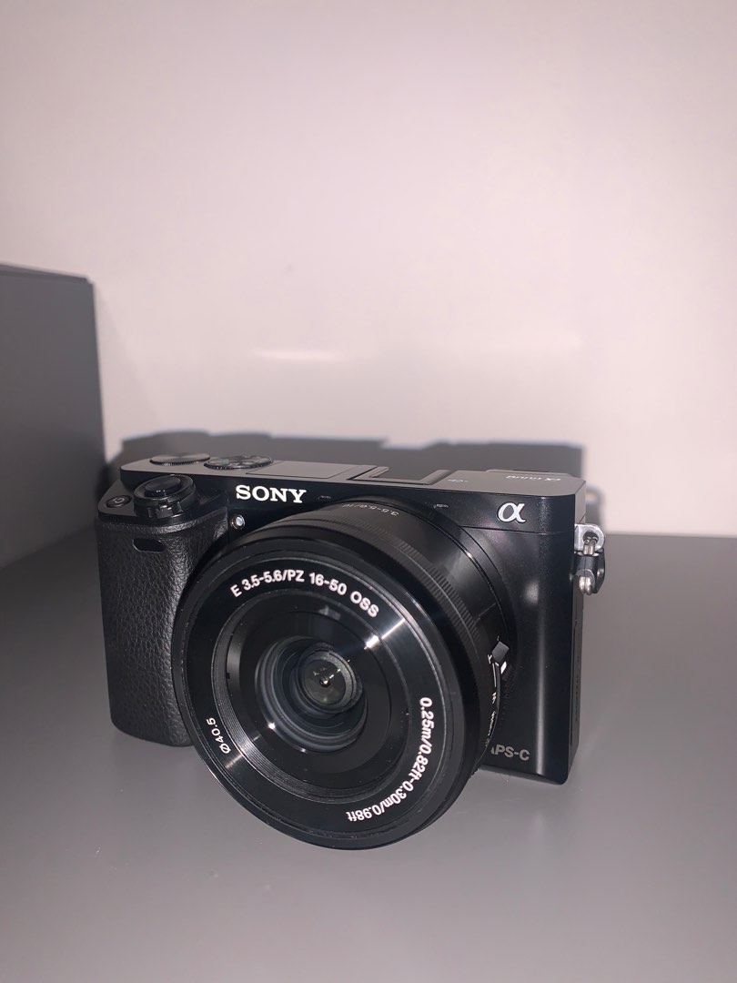 Sony A6000 + 1650 kit lens (Read Description), Photography, Cameras on