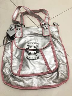 (Kategori: ) berada di . Dikirim oleh edloee (ID iklan 1218855256, Gambar 1). Deskripsi: .