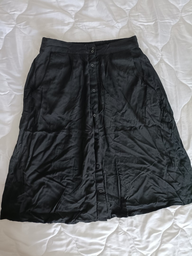 Terranova Skirt on Carousell