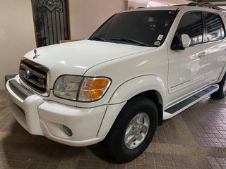 Toyota Sequoia