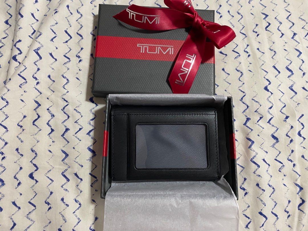 Tumi Leather Card Holder/Wallet, Men's Fashion, Watches & Accessories,  Wallets & Card Holders On Carousell