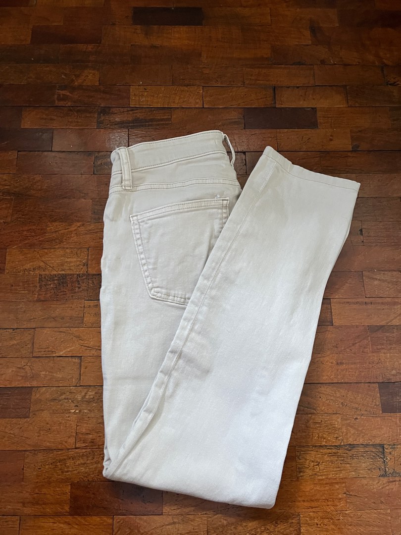 Uniqlo cream beige slim jeans on Carousell