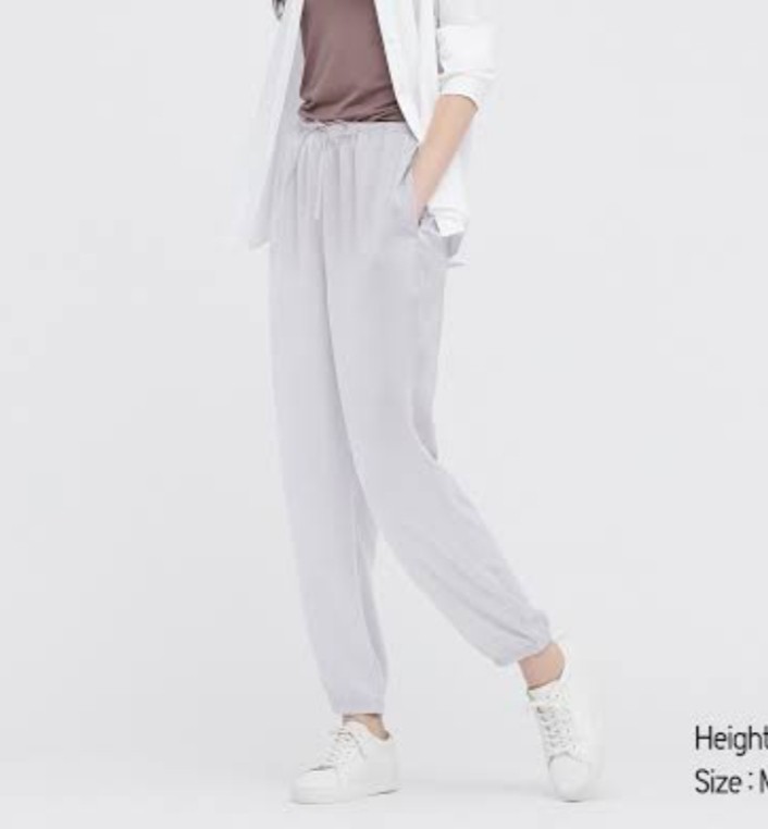 ANN2524: uniqlo women L size jogger/ uniqlo light grey jogger pants,  Women's Fashion, Bottoms, Other Bottoms on Carousell