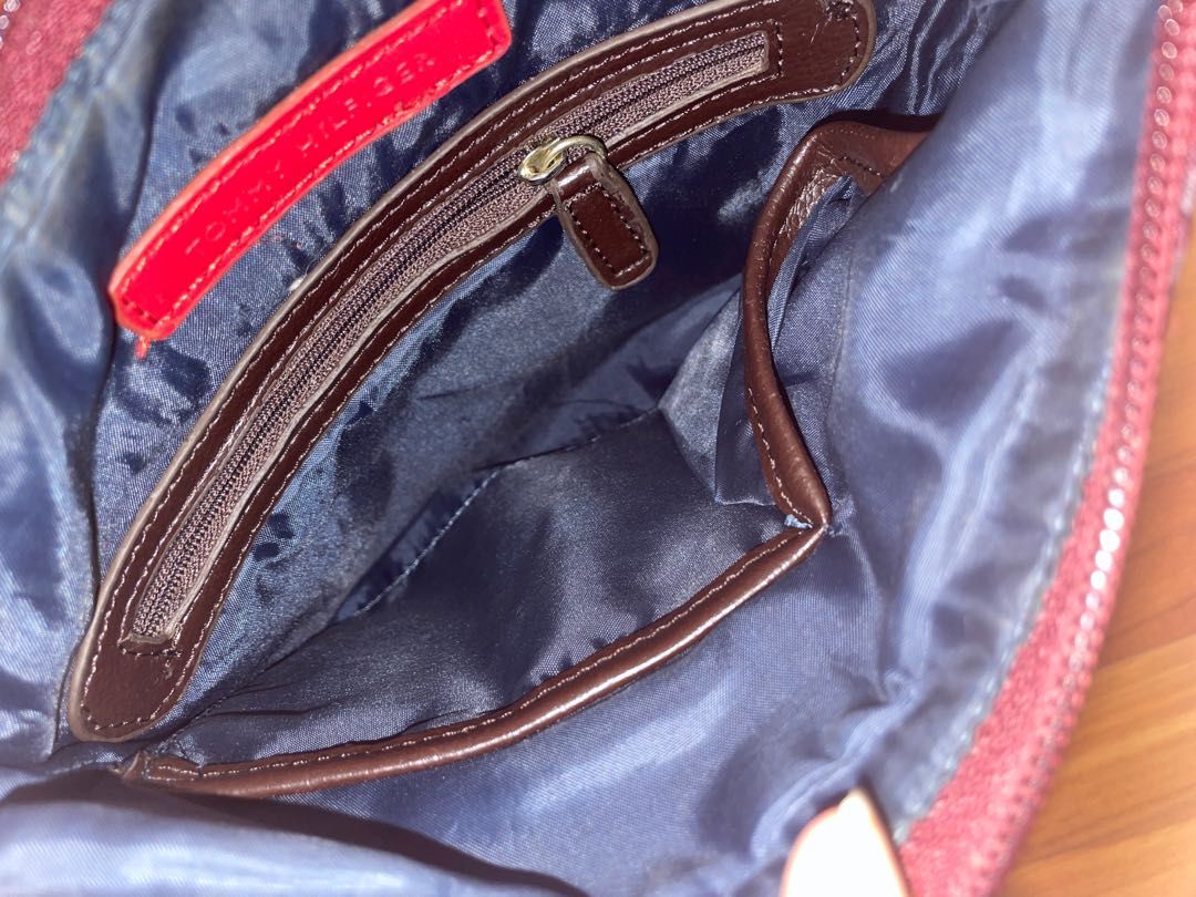 Vintage Tommy Hilfiger crossbody bag, Women's Fashion, Bags & Wallets