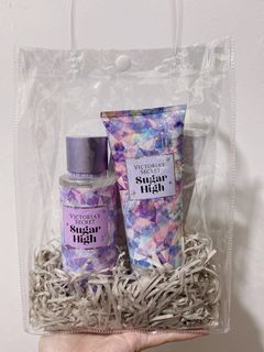 (Category: ) located in . Submitted by Perfumerie917 (Listing ID 1218771493, Image 1). Description: .