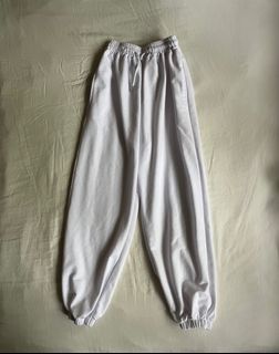 (Category: ) located in . Submitted by lnfwardrobe (Listing ID 1218936358, Image 1). Description: .