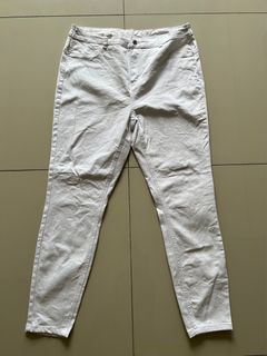(Category: ) located in . Submitted by ayya257 (Listing ID 1218811612, Image 1). Description: .