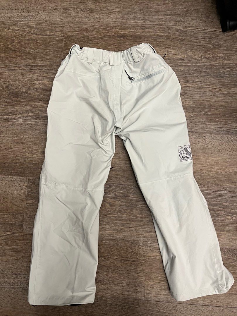 Women Mint Green Ski Pants (Korean brand), Women's Fashion, Bottoms, Other  Bottoms on Carousell