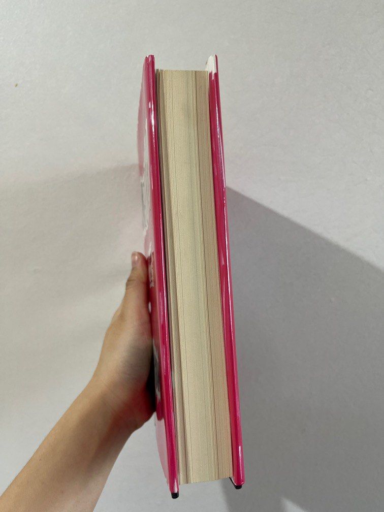 Wrecked Maria Padian, Buku & Alat Tulis, Buku di Carousell