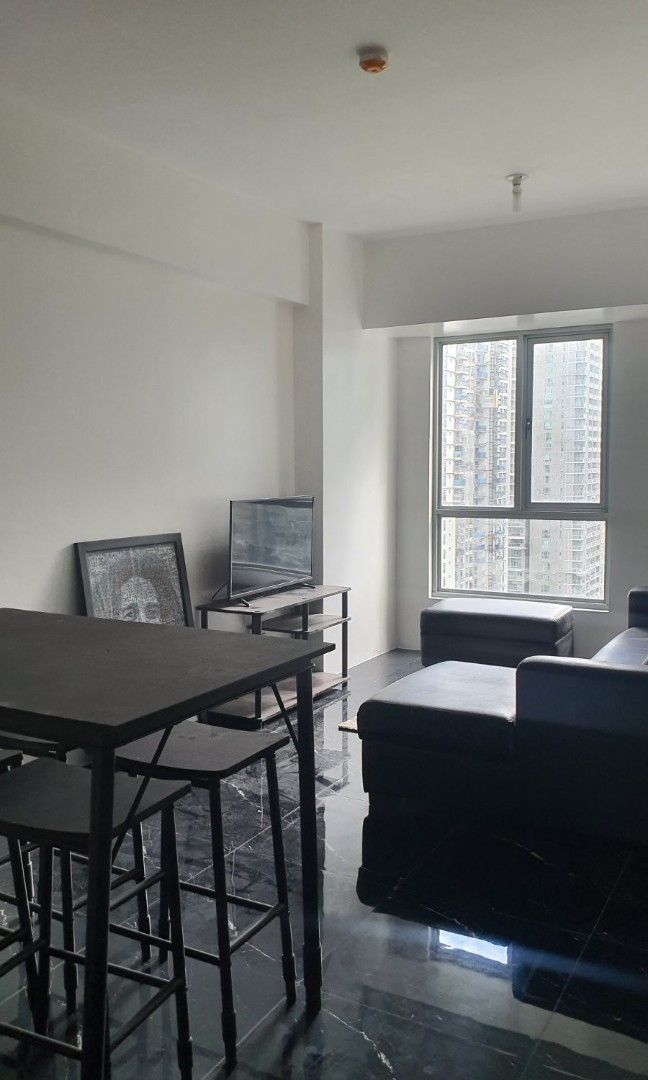 1Bedro fully furnished in BGC near St lukes and Uptown Mall, Property