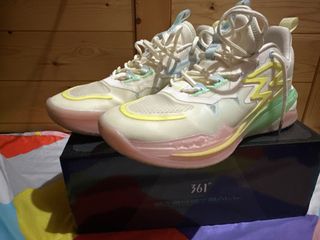 （分類：）位於 。 由 kelvintszhin 提交（商品編號 1219137857，圖片 1）。簡介： 。