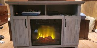 42" fire place/tv stand