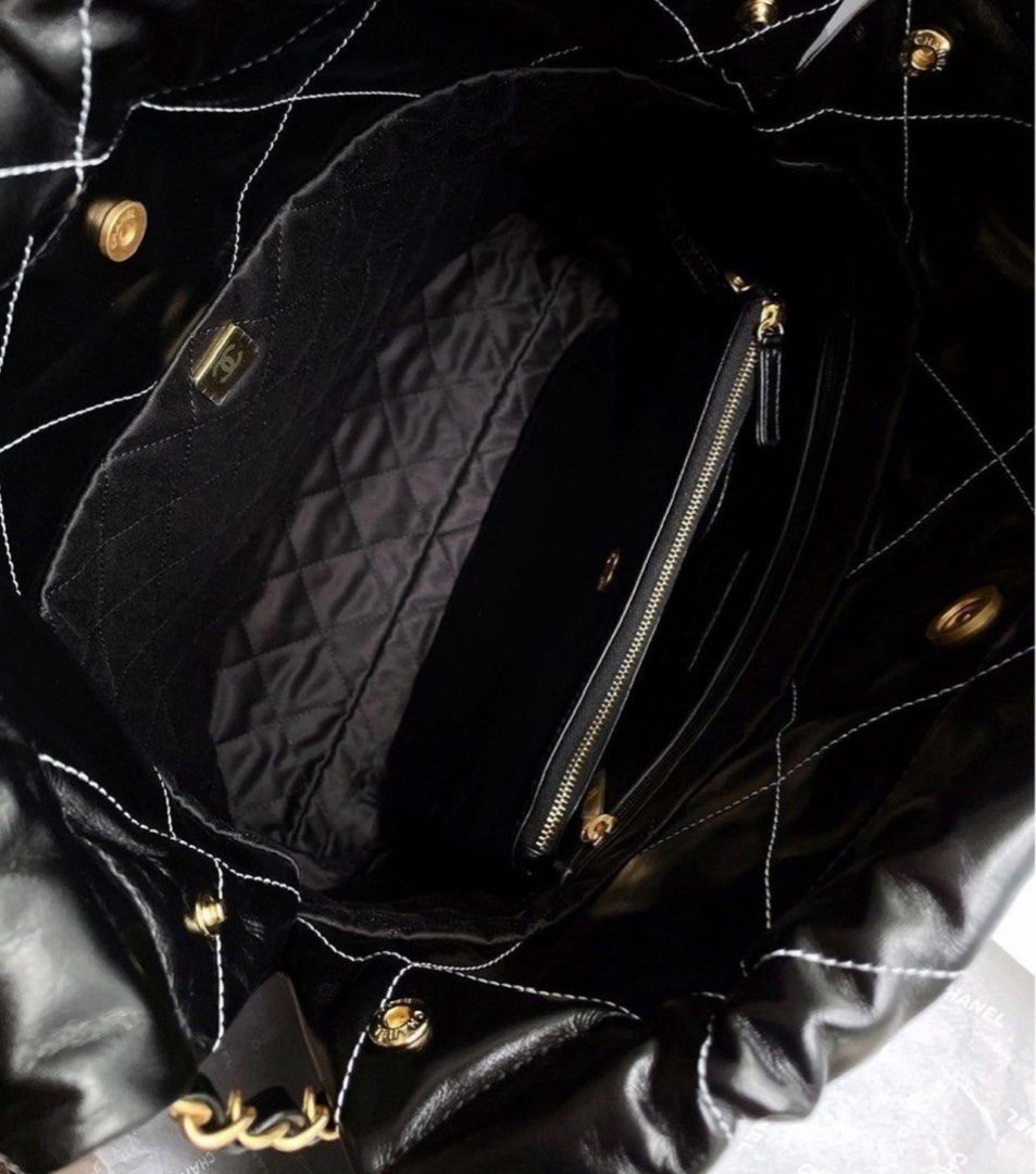 🆕 AUTHENTIC CHANEL 22 BAG SMALL BLACK CALFSKIN IN GOLD HARDWARE