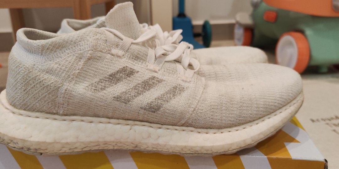 Pureboost go sales white on feet
