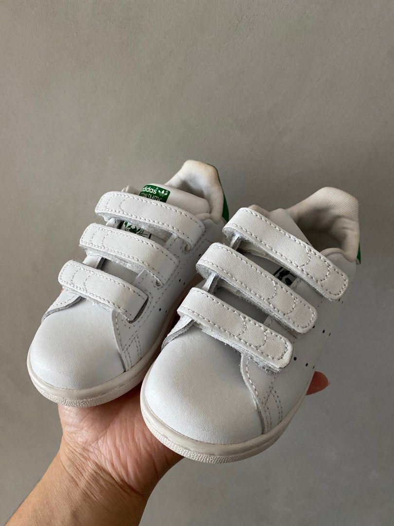 White stan cheap smith size 6