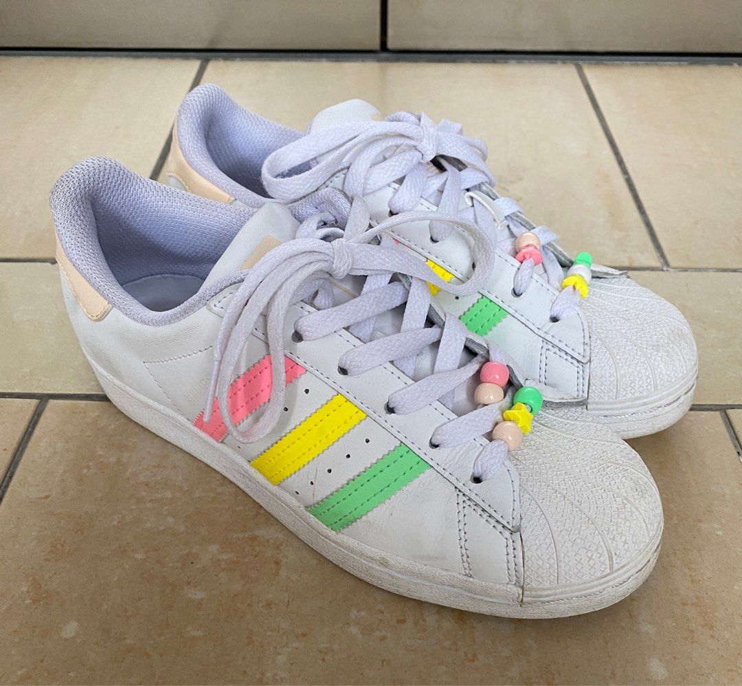 Superstar fluo 2025