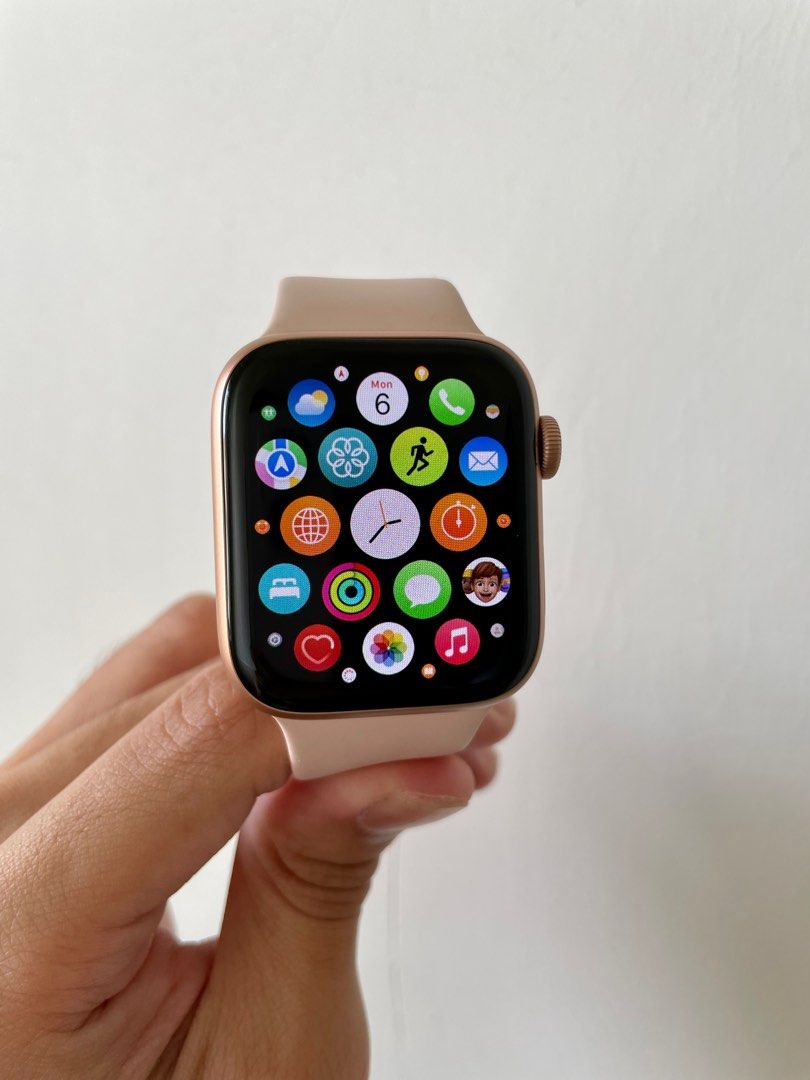 Apple watch series online 4 44mm gold aluminum