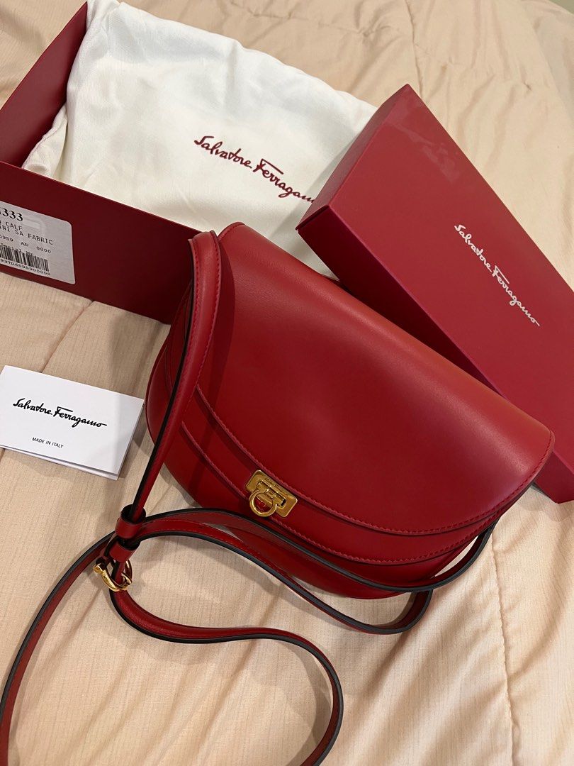 Salvatore ferragamo gancini hotsell flap bag