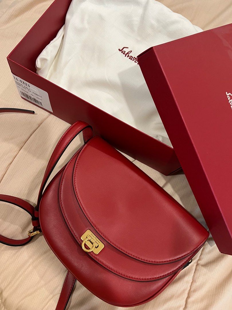 Salvatore ferragamo saddle bag best sale