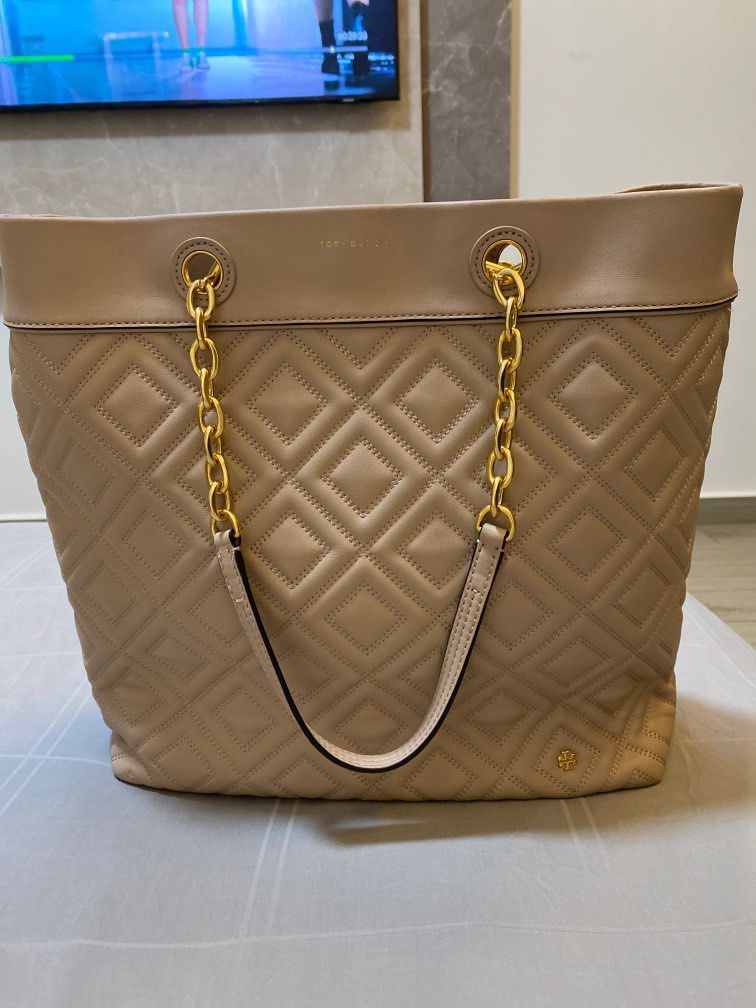 Authentic Tory Burch bag, Women's Fashion, Bags & Wallets, Shoulder Bags on  Carousell