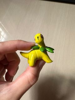 bayleef pokémon figurine