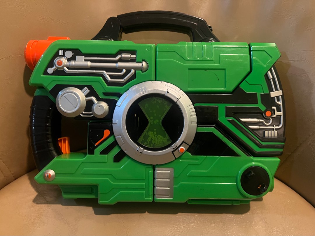 Ben 10 tech hotsell blaster