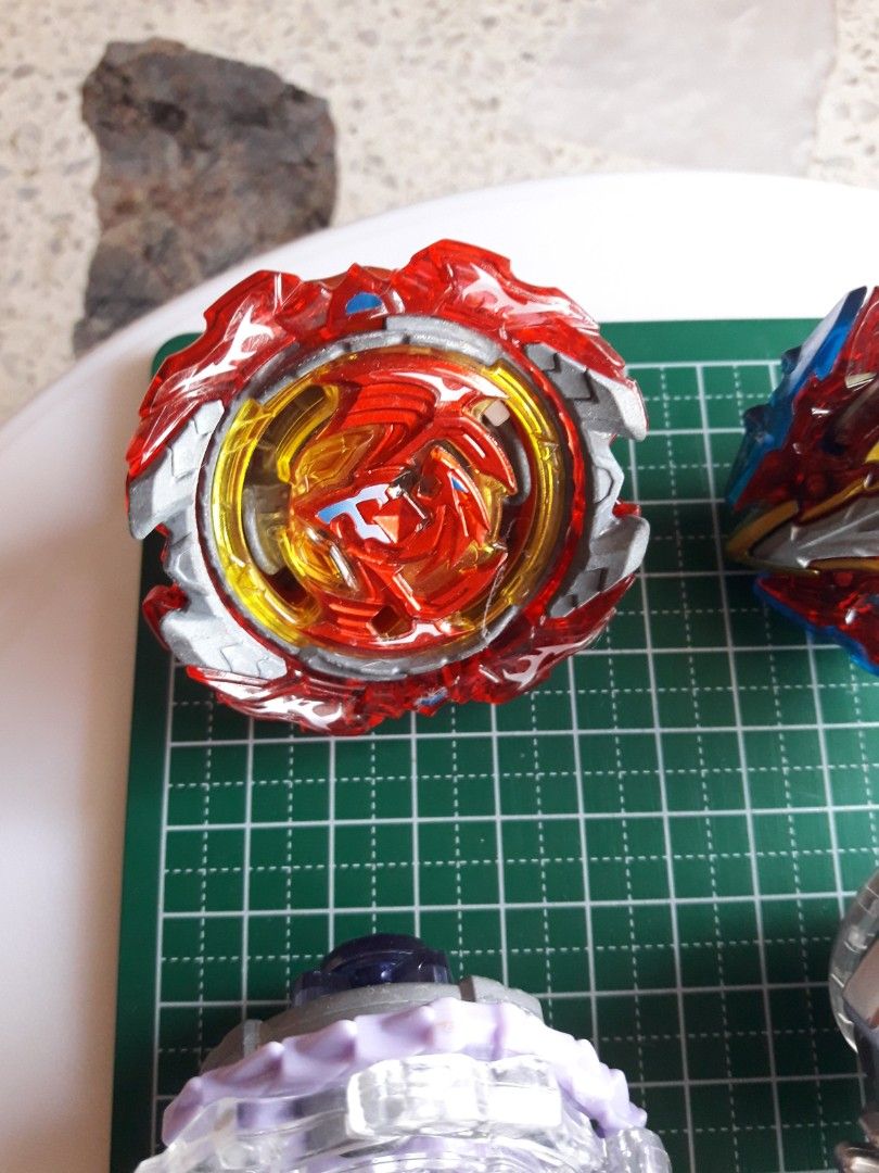 Beyblade Takara tomy Set. 5pcs plus 1 launcher and string, Hobbies ...