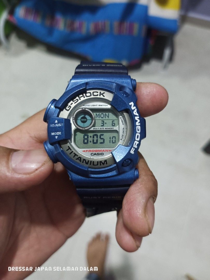 Dw 9900 deals frogman