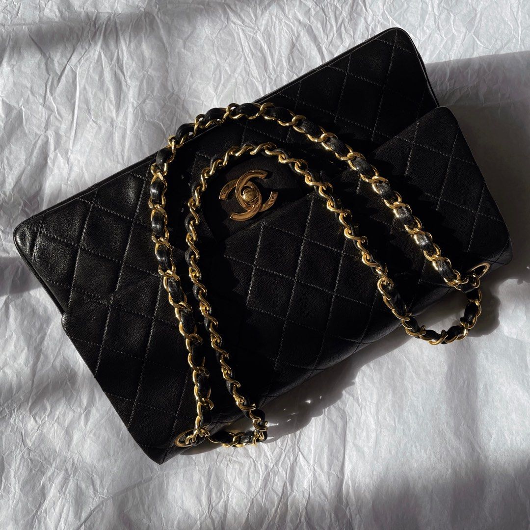 RARE Pre Serial Chanel Vintage Medium Classic Double Flap Bag Black Lambskin 24K Gold Hardware CF 25
