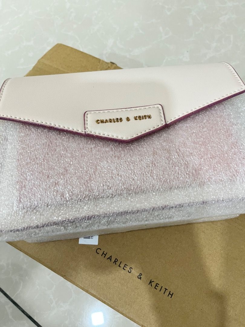 Light Pink Zaina Envelope Crossbody Bag | CHARLES & KEITH