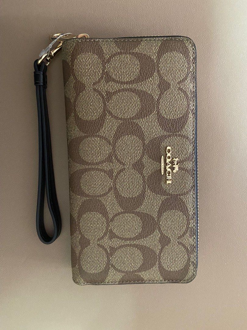 Coach Long Zip Around Wallet In Signature Canvas, Women's Fashion, Bags