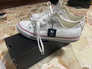 Converse sneaker