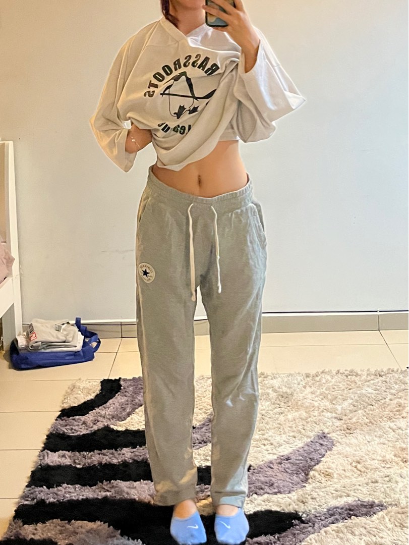 Converse discount with sweatpants