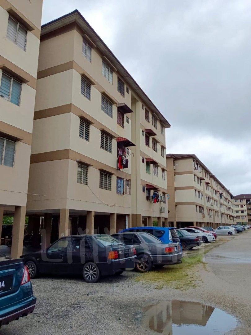 Corner Rumah Pangsa Akasia, Property, For Sale on Carousell