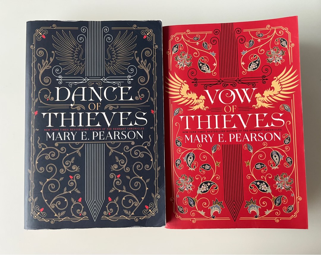 dance of thieves vow of thieves Mary E. Pearson booktok, Hobbies & Toys