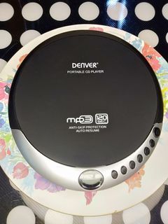 Denver DMP-390 Portable CD / MP3 Player  Made In  Denmark