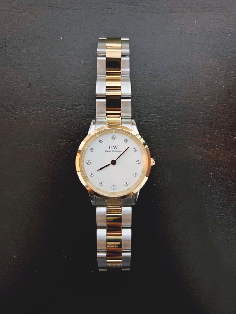 DW Daniel Wellington Iconic Link Lumine 32mm Women s Fashion Watches Accessories Watches on Carousell